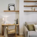 Pontone - 2 Bedrooms And Balcony In Eixample Dreta