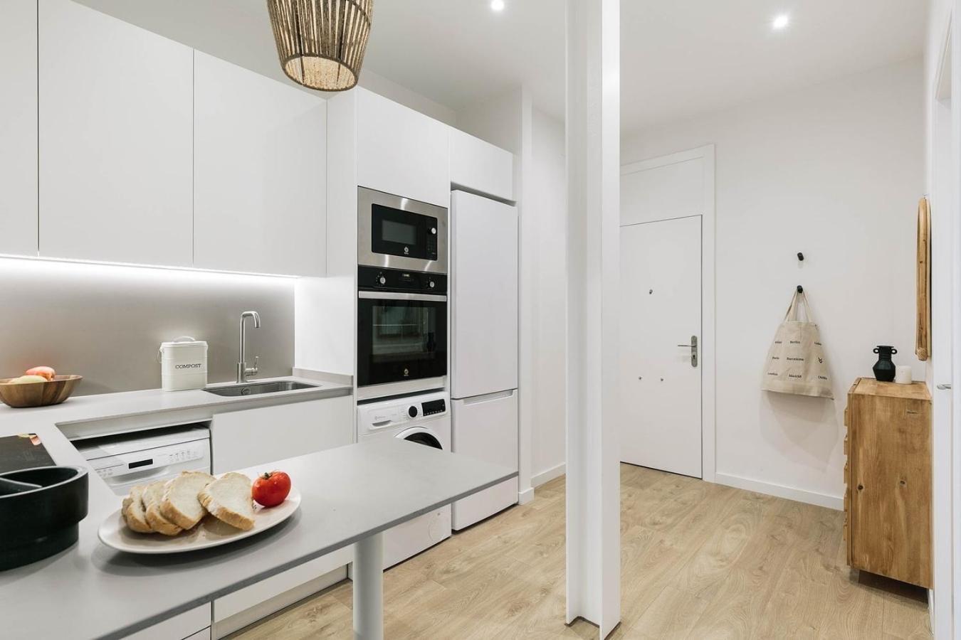Appartement Pontone - 2 Bedrooms And Balcony In Eixample Dreta Barcelone