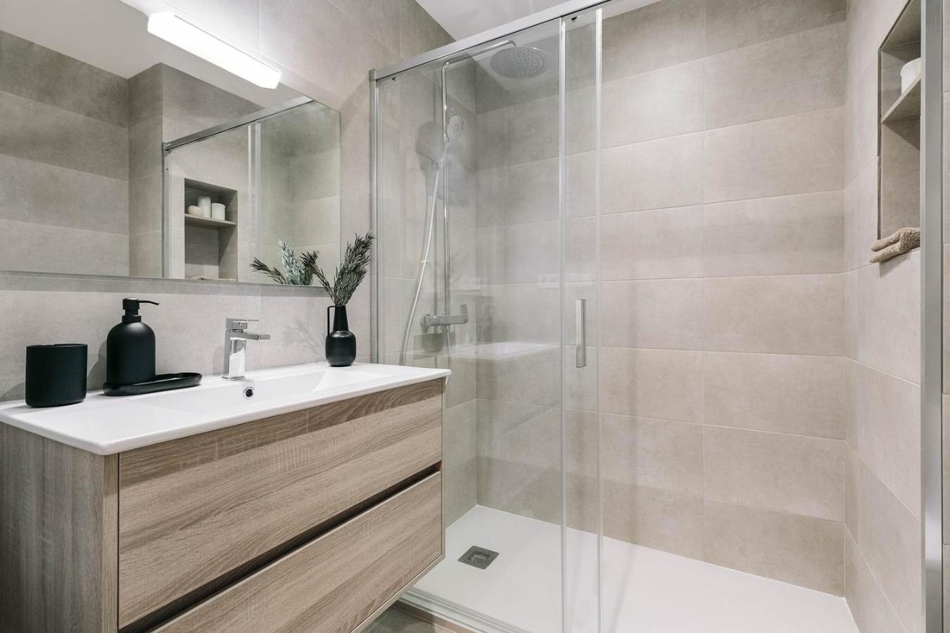Appartement Pontone - 2 Bedrooms And Balcony In Eixample Dreta Barcelone